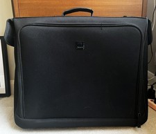 Tripp Essentials Business