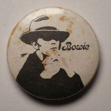 Vintage David Bowie Pin Badge