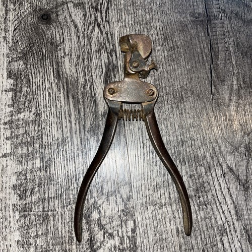 Antique disston triumph - triumph, saw