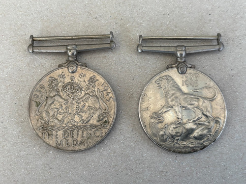 Ww2 war defence medals - defence,