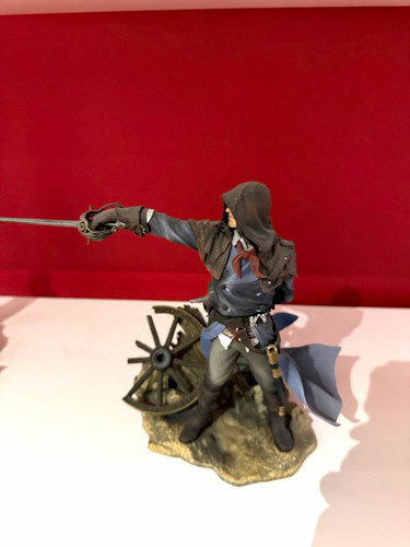 Assassin creed collectible - creed,