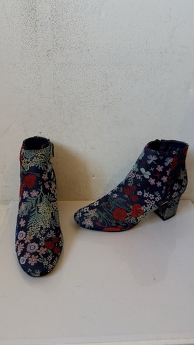 Monsoon embroidered boots size - embroidered,