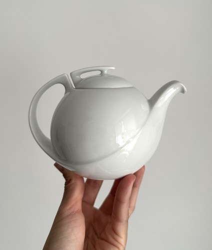 Porcelain saturn white - porcelain,