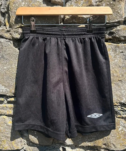 Umbro vintage black shorts - vintage,