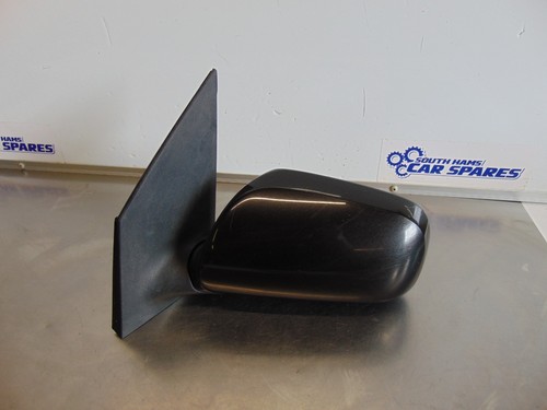 Daihatsu sirion black wing - daihatsu,