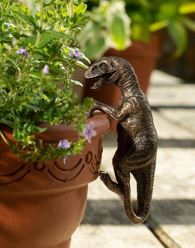 Resin dinosaur plant pot - dinosaur,