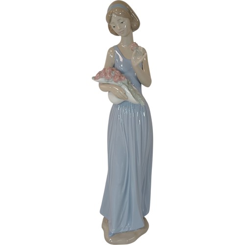 Nao lladro porcelain figurine - nao,