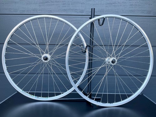 Nice vintage mtb wheel set - nice,