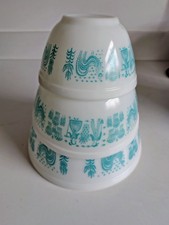 Set Of 3 Pyrex Amish
