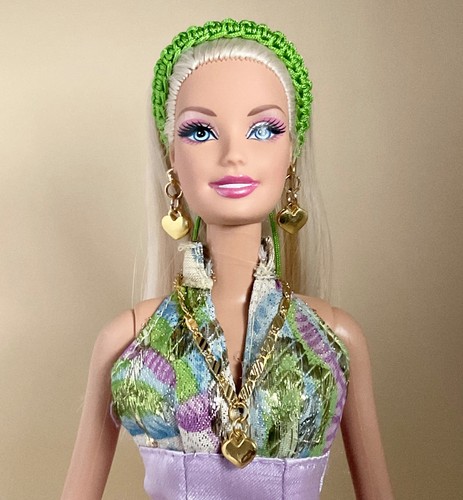 Barbie gold heart necklace - gold,
