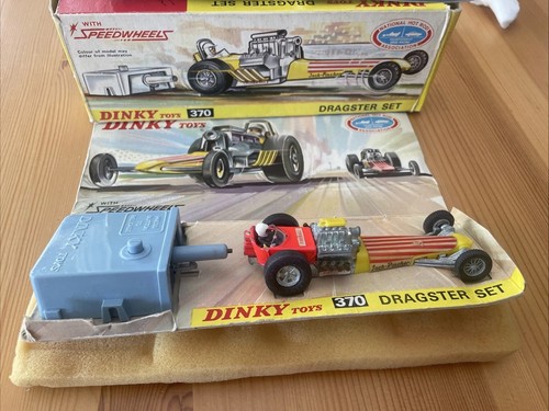 Dinky toys 370 dragster set - dinky,