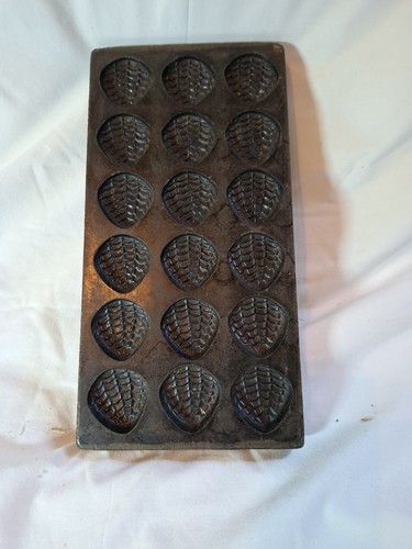 Bakelite vintage chocolate - vintage,