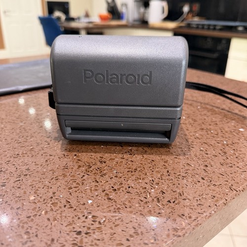 Polaroid 636 close - close, up