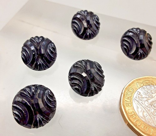 Vintage small moulded black - vintage,