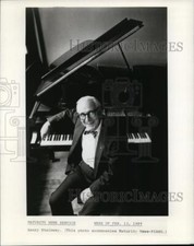 1989 Press Photo Henry