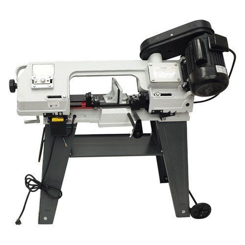 Metal cutting band saw - cutting,