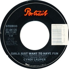 Cyndi Lauper - Girls Just Want