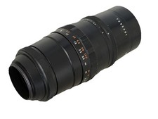 Pentacon 200mm f/4 Telephoto Lens M42 Screw Mount Manual Focus