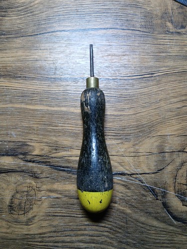 Vintage footprint round blade - footprint,