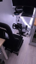 Moza R5 with Playseat Evolution Actifit Seat