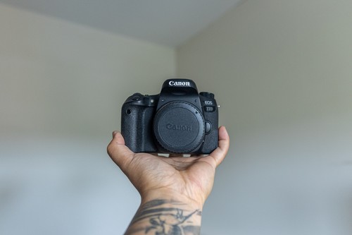 Canon eos 77d dslr camera - 77d, +