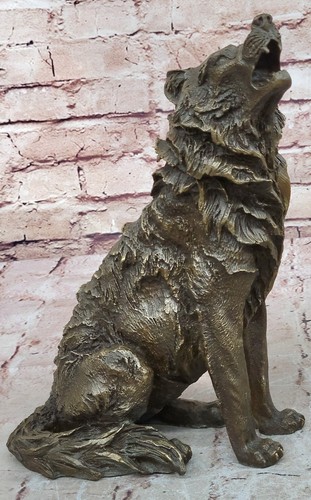 Large howling wolf german - howling,