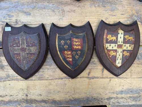 Trio antique heraldic - trio,