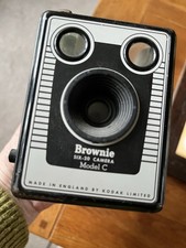 VINTAGE KODAK BROWNIE SIX-20