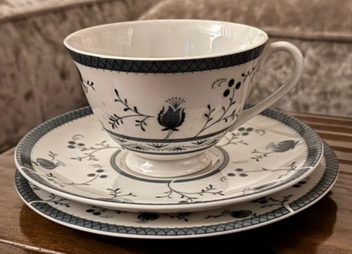 Royal doulton cambridge - cup, &