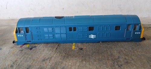 Hornby r084 class loco 6124 - hornby,