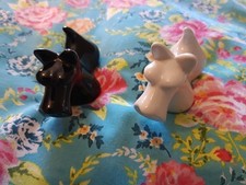  Scotty Dog Scottish Terrier Salt & Pepper Pots Shakers pair black & white 
