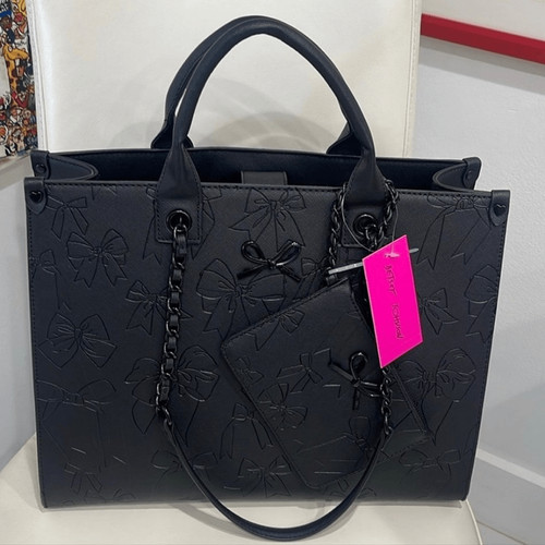 New betsey johnson - betsey, embossed