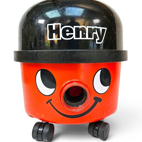 Numatic henry hvr200 vacuum - henry, hvr200-22