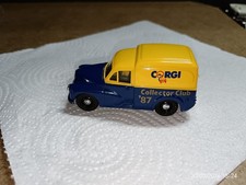CORGI Morris Minor Van