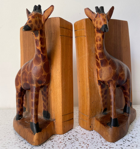 Giraffe wooden bookends - giraffe, hand