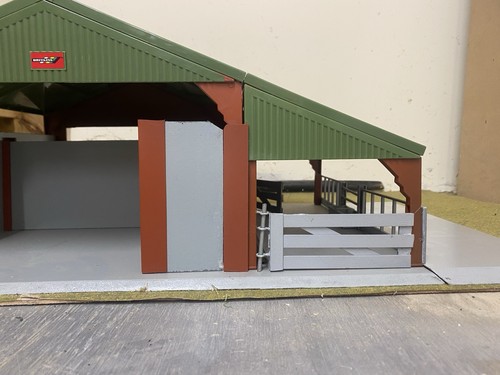 Britains farm building - farm, with