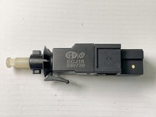 Brake Light Switch for MERCEDES W203 C180 C200 C220 C240 C270 C32 C320 00-07