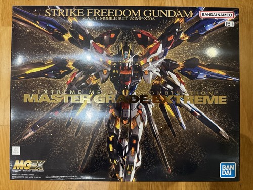 Bandai mgex 100 - 1/100, strike
