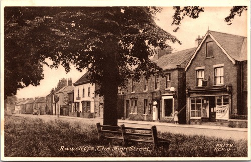 Rawcliffe high street view - street,