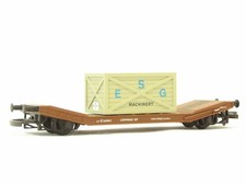 Hornby OO Gauge LOWMAC - EP Wagon With ESG Container E260863
