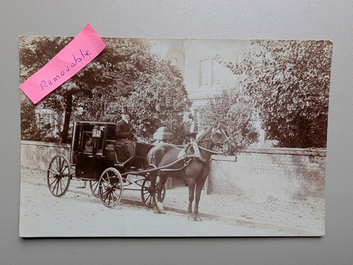 Old photo house - photo, carriage