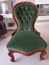 Victorian Walnut Spoonback Ladies Chair