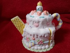 Cute novelty ceramic cake - novelty,