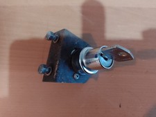 MORRIS MINOR EARLY TYPE IGNITION SWITCH  C/W ONE KEY -  SUIT HOT ROD / KIT CAR ?