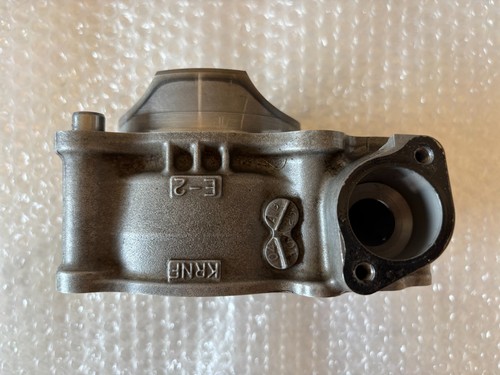 Honda crf250r cylinder barrel - honda,
