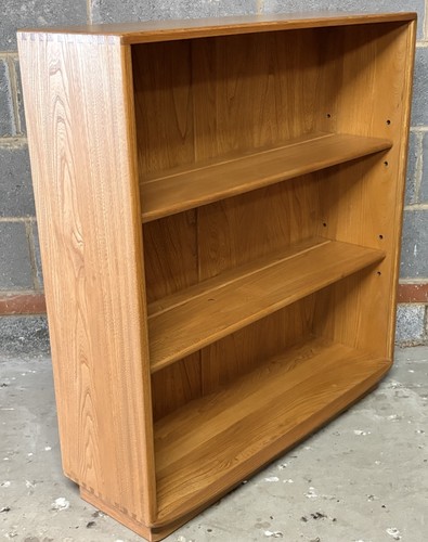 Stunning modern ercol - modern, windsor