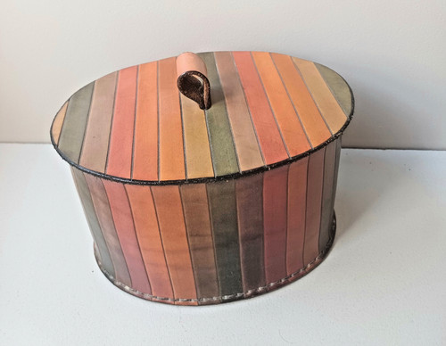 Vintage oval lidded striped - oval,