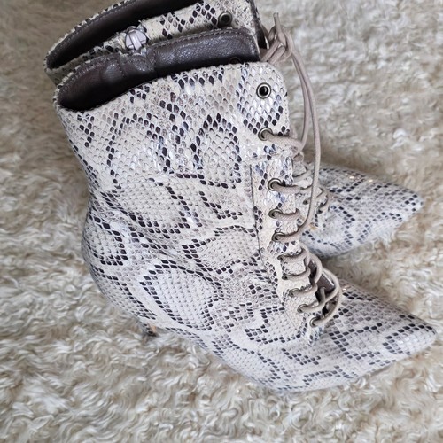 Snakeskin print lace - snakeskin,
