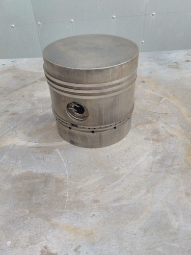Lister piston - a,