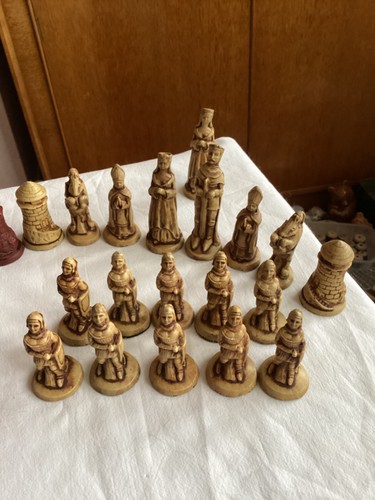 Vintage medieval resin - medieval, chess